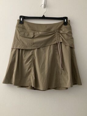 Athleta Cargo Skort Women 10 Khaki Knee Length Ruched Pocket Stretch EUC